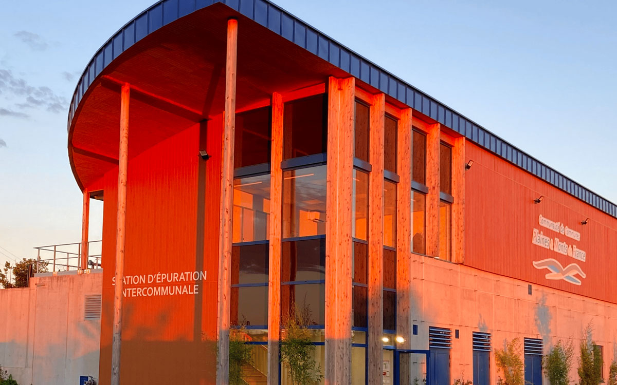 Le Fonds Stratégique des Transitions prend le lead au capital du Groupe Sources aux côtés de ses partenaires financiers historiques